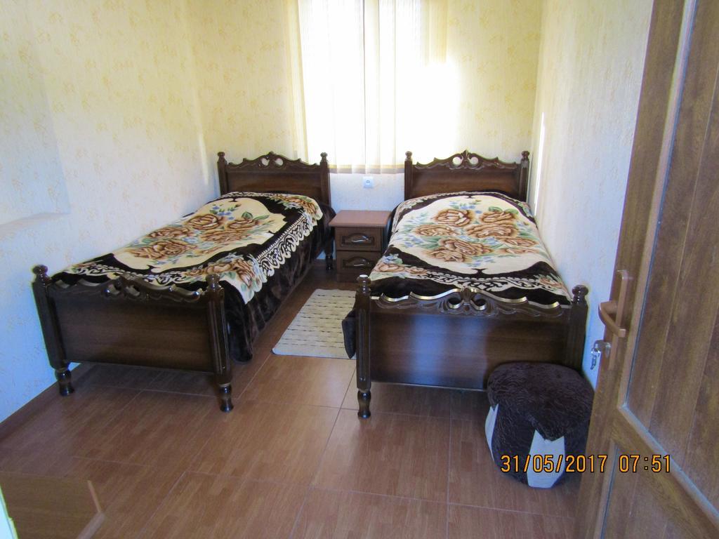 Tatev 1 Bed And Breakfast Esterno foto